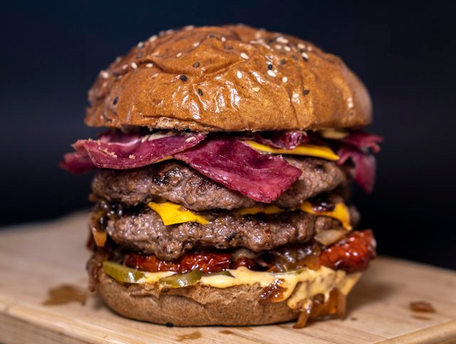 Bacon Burger at Centinela Cafe