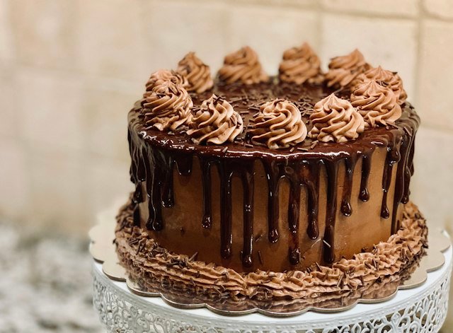 Chocoflan (Impossible Cake) - Centinela Cafe